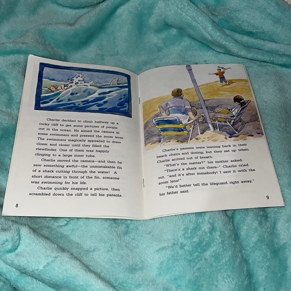 2 Ready-To-Read Kid Books 📚 - Picture 3 of 6